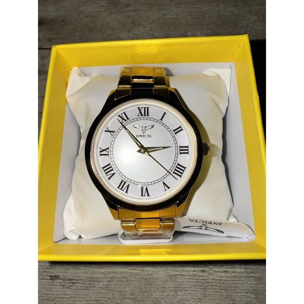 Mens Invicta Specialty I 42mm Gold Stainless Steele Band. New In Box Nice Watch